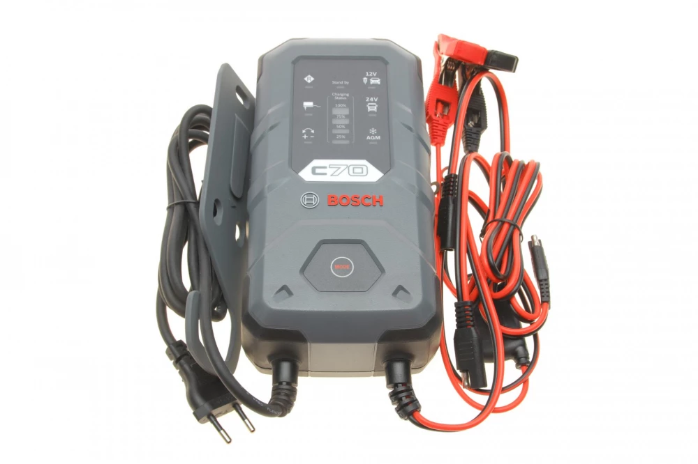 BOSCH Зарядний пристрій C70 (свинцево-кислотний, EFB, AGM, GEL, VRLA) 12V / 24V, 5A / 10A, 14Ah-300Ah / 14Ah-120Ah