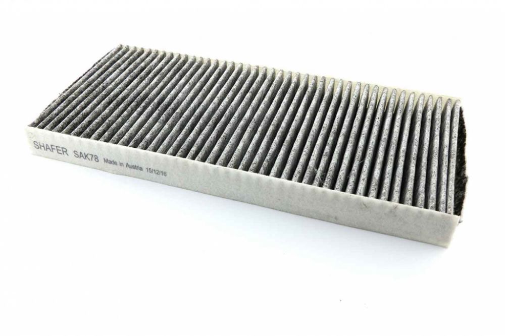 Фільтр салонний Ford Focus 98-, Transit Connect 02-, вугільний