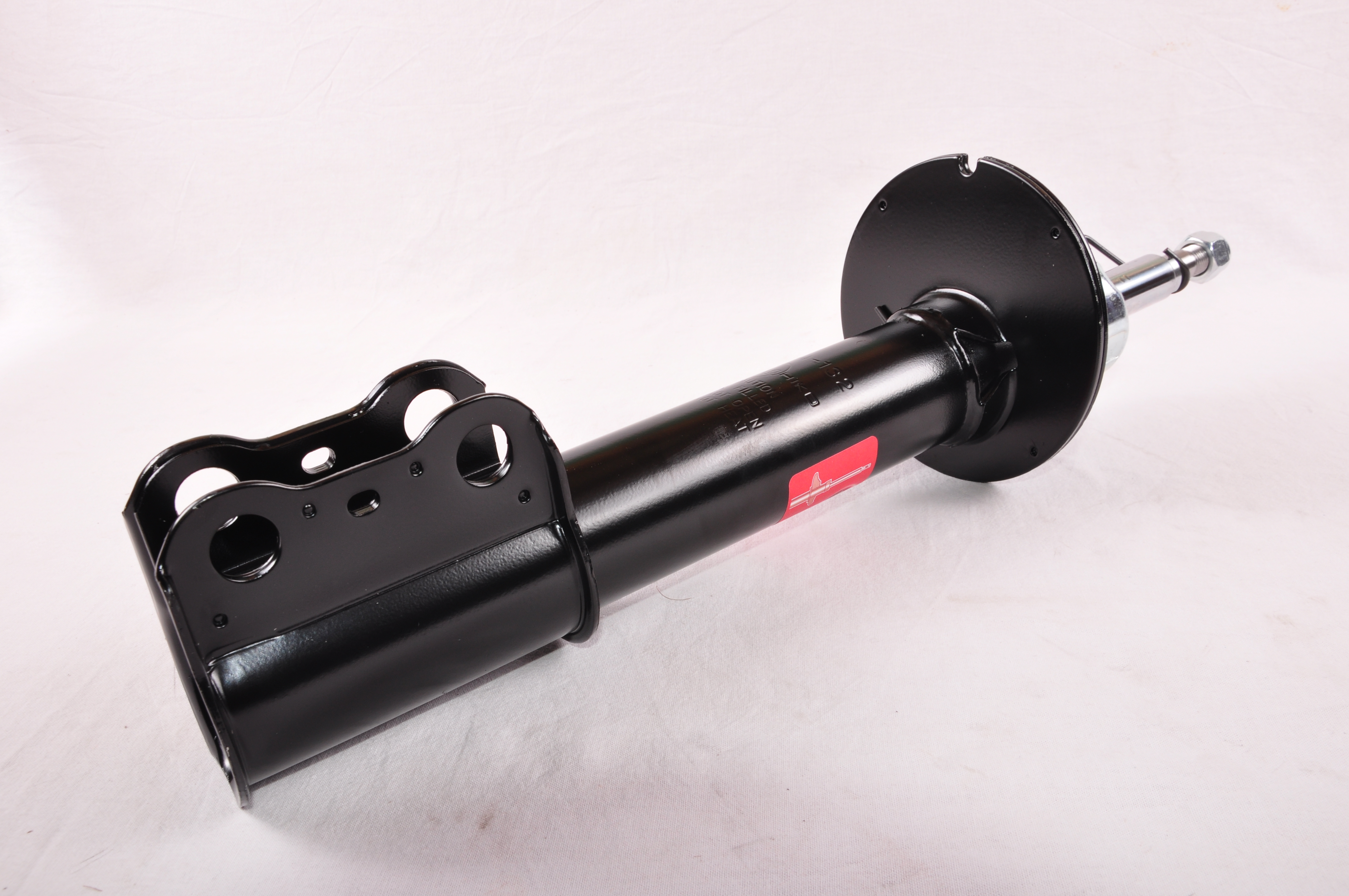 Стійка амортизатора Tashiko передня ліва Toyota Camry SXV10, VCV10 1991-1997 334132